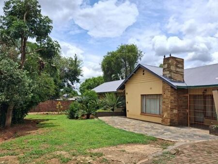3 Bedroom House in Silverton