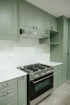 4 Bedroom House in Lynnwood Glen