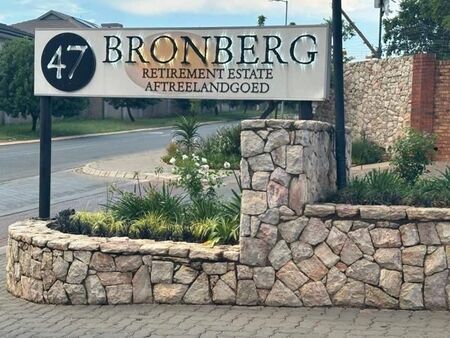 1 Bedroom House in Olympus