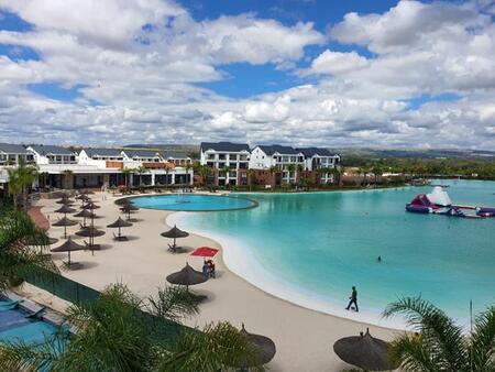 3 Bedroom Apartment in Willow Park Manor