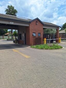 3 Bedroom Townhouse in Equestria