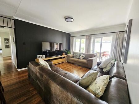 4 Bedroom House in Garsfontein