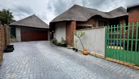 4 Bedroom House in Erasmuskloof