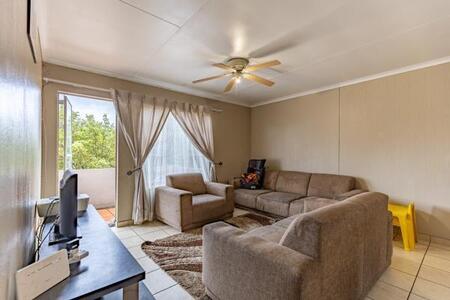 2 Bedroom Apartment in Newlands