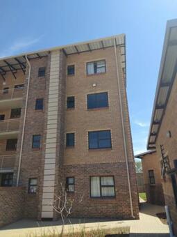 2 Bedroom Apartment in Erasmuskloof