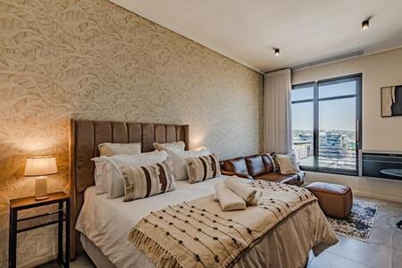 1 Bedroom Apartment in Menlyn