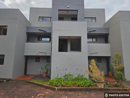 1 Bedroom Apartment in Waterkloof Ridge