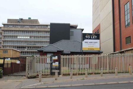 Studio Apartment in Arcadia