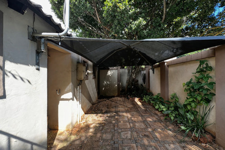 1 Bedroom Apartment in Groenkloof