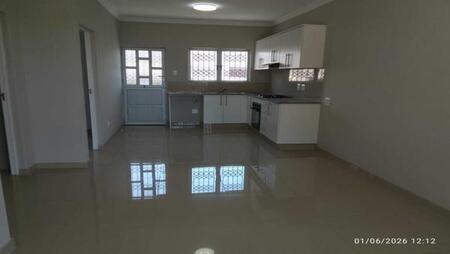 2 Bedroom House in Umhlatuzana