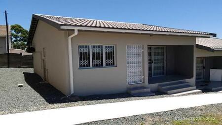 2 Bedroom Townhouse in Umhlatuzana