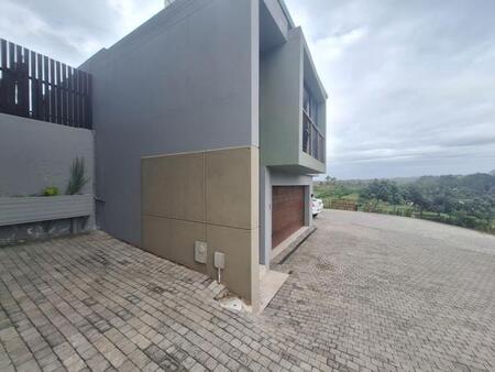 2 Bedroom Townhouse in Palm Lakes Estate