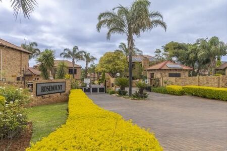 3 Bedroom Cluster in Ruimsig