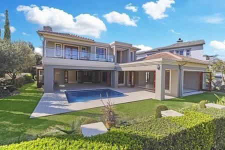 4 Bedroom House in Eagle Canyon Golf Estate