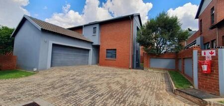 4 Bedroom Townhouse in Amorosa