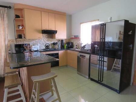 3 Bedroom Townhouse in Willowbrook