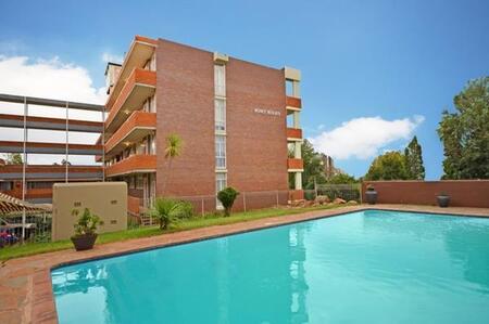 2.5 Bedroom Flat in Honey Hill