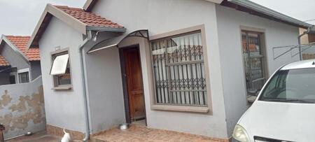 2 Bedroom House in Fleurhof