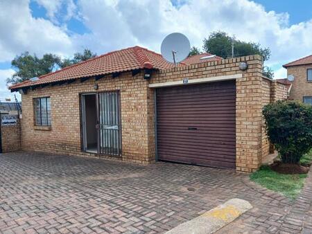 2 Bedroom Simplex in Witpoortjie