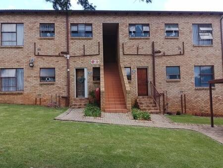 2 Bedroom Apartment in Wilgeheuwel