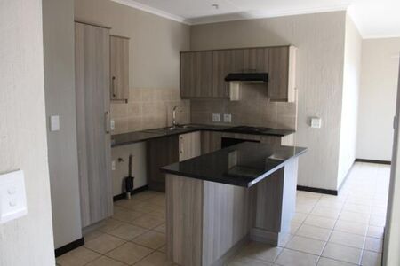 2 Bedroom Apartment in Wilgeheuwel