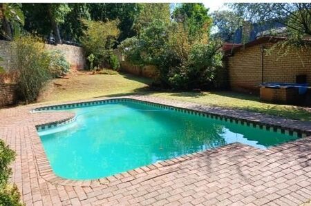 3 Bedroom Townhouse in Constantia Kloof