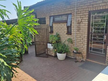 3 Bedroom House in Roodepoort Central
