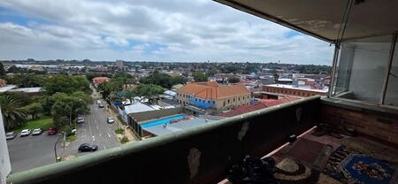 1 Bedroom Apartment in Roodepoort North