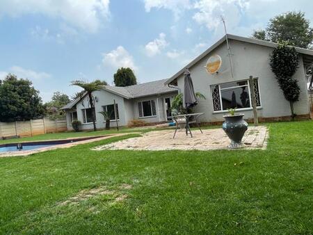 3 Bedroom House in Strubens Valley