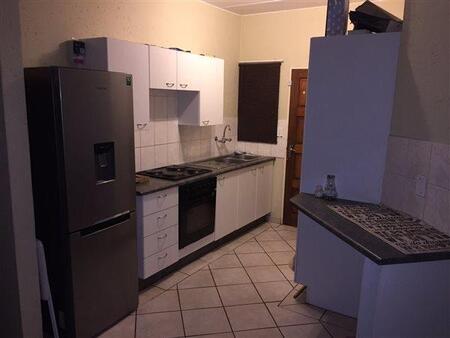 2 Bedroom Simplex in Wilgeheuwel