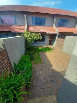 2 Bedroom Townhouse in Florida