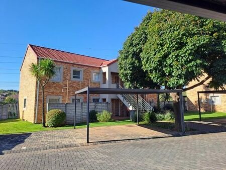 2 Bedroom Townhouse in Wilgeheuwel