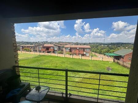 2 Bedroom Apartment in Honeydew