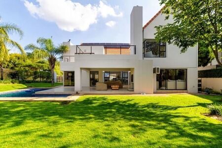 4 Bedroom House in Eagle Canyon Golf Estate