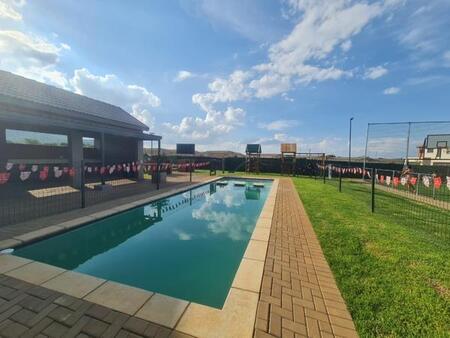 1 Bedroom Apartment in Wilgeheuwel