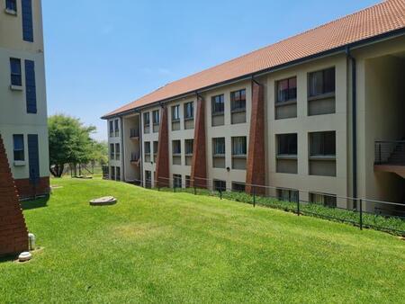 1 Bedroom Apartment in Ruimsig