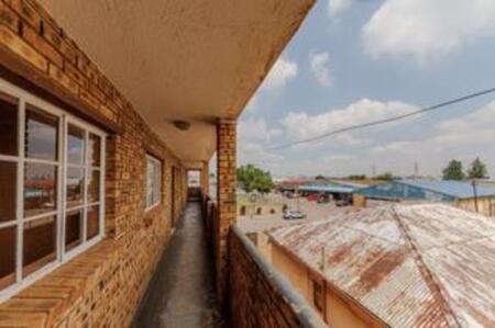1 Bedroom Apartment in Randfontein Central