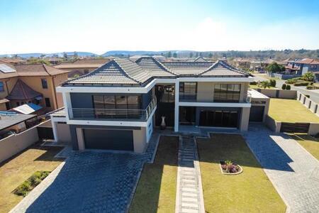 6 Bedroom House in Savannah Country Estate