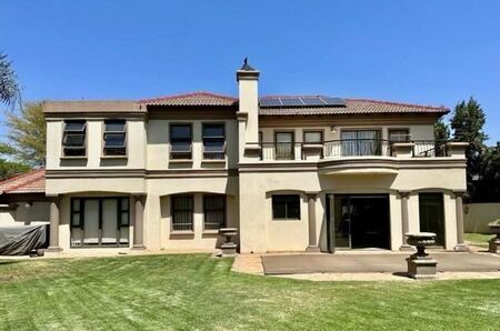 4 Bedroom House in Silver Lakes Golf Estate