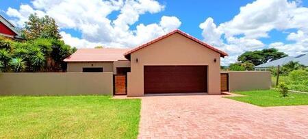 4 Bedroom House in Silverwoods Country Estate