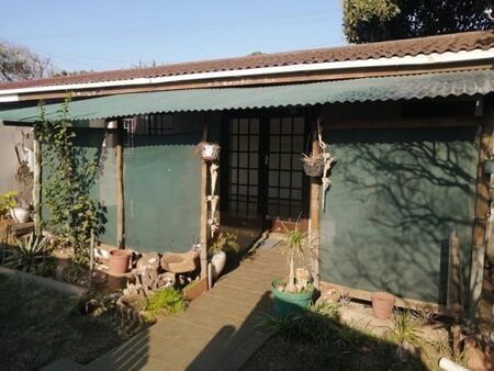 Studio apartment in Bluff