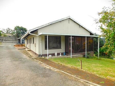 4 Bedroom House in Sarnia