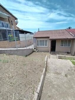 2 Bedroom House in Phoenix