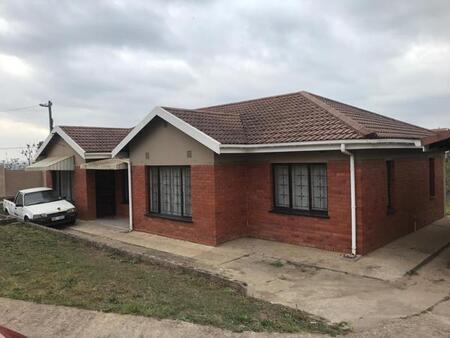 4 Bedroom House in KwaMashu