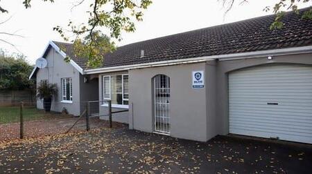 3 Bedroom House in Waterfall