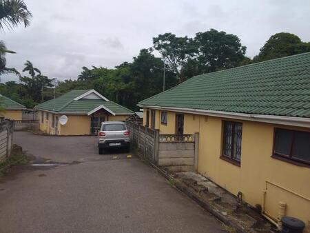 3 Bedroom Simplex in Bellair