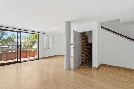 3 Bedroom Townhouse in Morningside