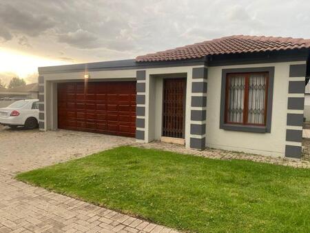 3 Bedroom Apartment in Kosmosdal