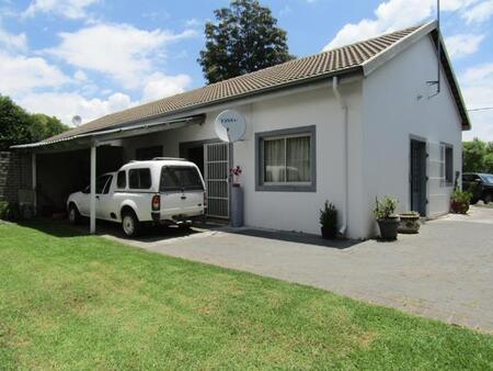 2 Bedroom Townhouse in Eldoraigne