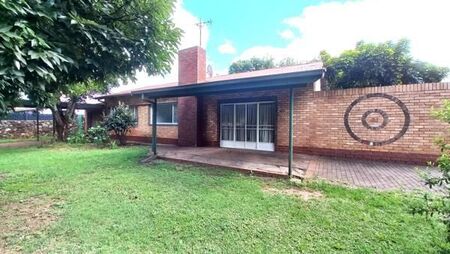 2 Bedroom Apartment in Valhalla